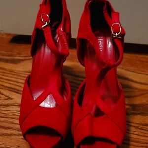 Sexy Red heels!!